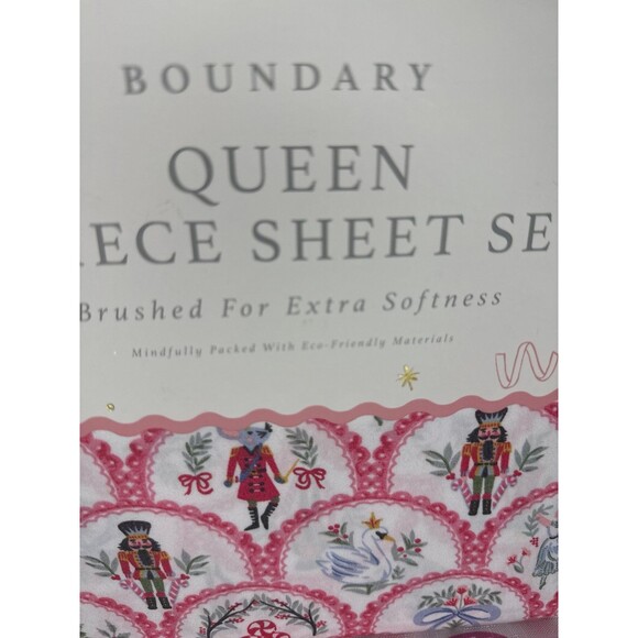 New Boundary Christmas Nutcracker Queen Sheet Set - Picture 3 of 7